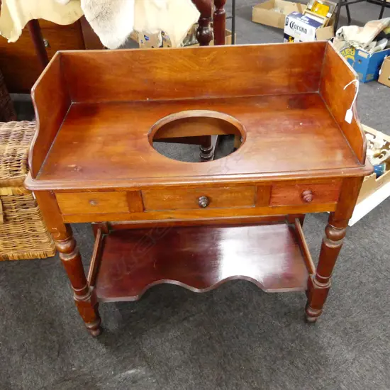 MAHOGANY WASH STAND 900x450x915mm