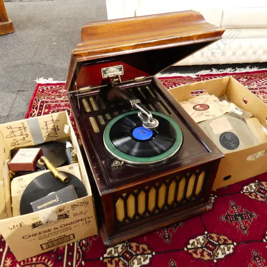 EDISON TABLE TOP PHONOGRAPH AND ACCESSORIES. TWO BOXES INCLUDE RECORDS AND 2 EXTRA ARMS ETC.