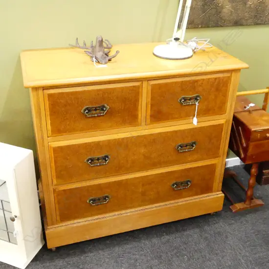 EARLY 20thC CHEST OF DRAWERS (1 CASTOR BROKEN REQ. ATTENTION) 990x450x900mm