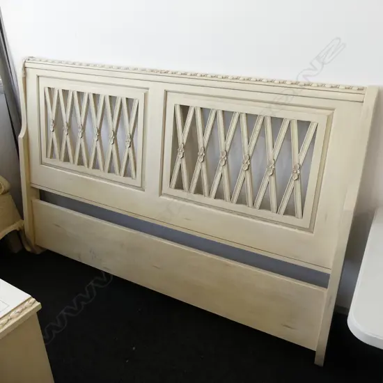 HARROW AND HALL KING SIZE BEDHEAD 1900 x 1300mm