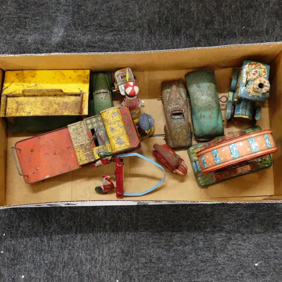 BOX OF 10 VINTAGE TIN TOYS CARS L160MM FERRIS WHEEL H175MM  FARM TRUCK 300MM ETC