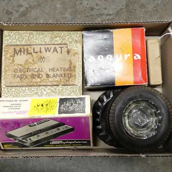 SMALL BOX LOT STYLOPHONE SLIDE VIEWER HEAT PADS & 3 ADVERTIZING ASHTRAYS