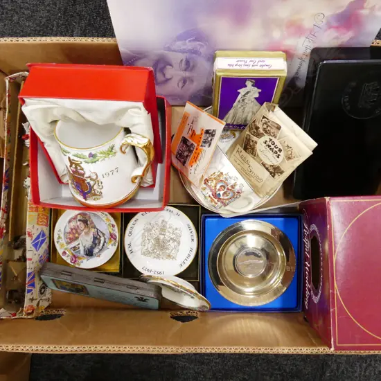 BOX – ASSORTED ROYALTY ITEMS SPODE CHINA, TIN, DISHES, NEGATIVES, BOOK ETC
