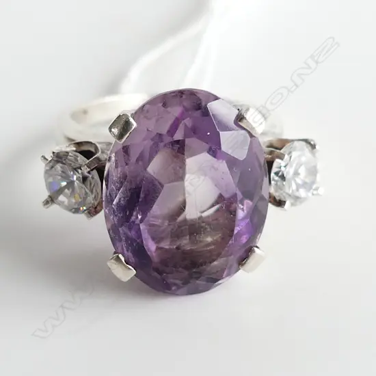 SILVER AMETHYST AND CZ RING SIZE M
