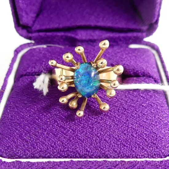 RETRO 9CT GOLD AND OPAL DOUBLET RING 4.45gm SZ N