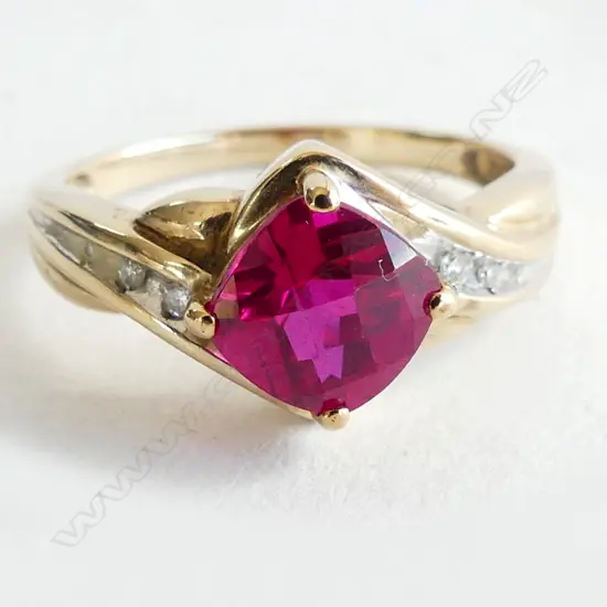 9CT CREATED RED STONE & DIAMOND RING 3.0 GRAMS