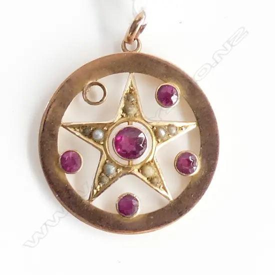 9CT ROSE GOLD PENDANT 1 GARNET MISSING 2.3gms 25mm dia