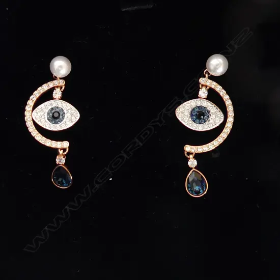 PAIR OF SWAROVSKI EARRINGS - BOXED