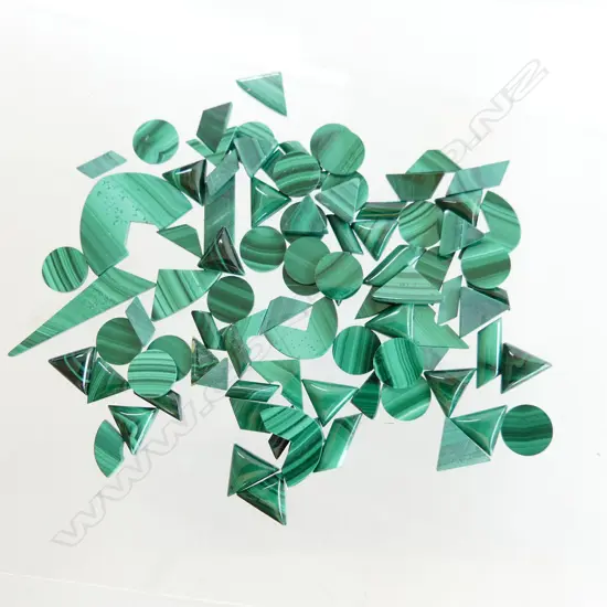 BAG VARIOUS SHAPED PCS MALACHITE ORNAMENTS