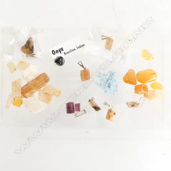 BAG GEMSTONE ROCK CRYSTALS; CITRINE, TOURMALINE, AQUAMARINE 