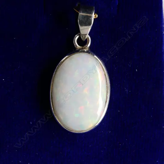 NATURAL WHITE OPAL PENDANT SET IN 925 SILVER, APPROX 8CT - WITH AIG REPORT   