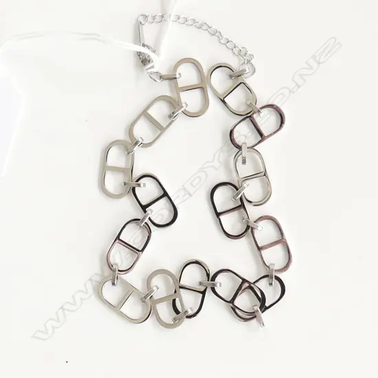 FASHION STAINLESS STEEL NECKLACE 