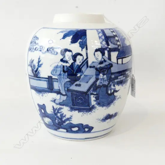 CHINESE B/W GINGER JAR H.185mm no lid