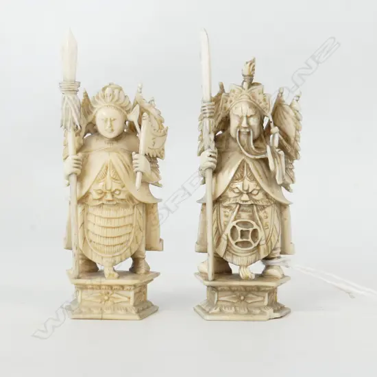 PR CHINESE IVORY FIGURES H.90mm minor chip to base of man