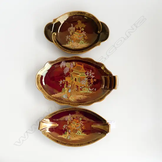 THREE ROUGE ROYALE  CARLTONWARE ITEMS. ALL IN MIKADO PATTERN . W. 260 225 AND 215mm