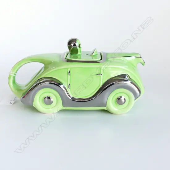 DECO GREEN  CAR TEAPOT L220MM