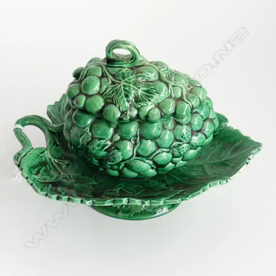 MAJOLICA SM TUREEN - GRAPE DESIGN L. 190mm
