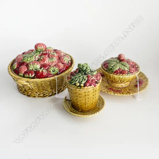 SARREGUEMINES MAJOLICA; STRAWBERRY LIDDED DISH (DIA 235mm) +JAM POT W PLATE (DIA 210mm) & BERRY JAM POT W PLATE (DIA 120