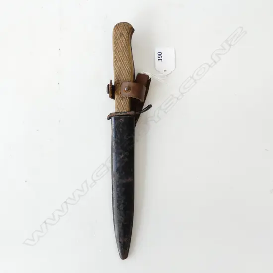 WW1 Imperial German Trench Fighting Knife  the double edged 147mm blade with spearpoint...