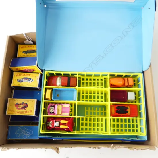 BOX ASST MATCHBOX CARS IN BOXES + SOME EMPTY BOXES & CAR CARRY CASE WITH 7 CARS
