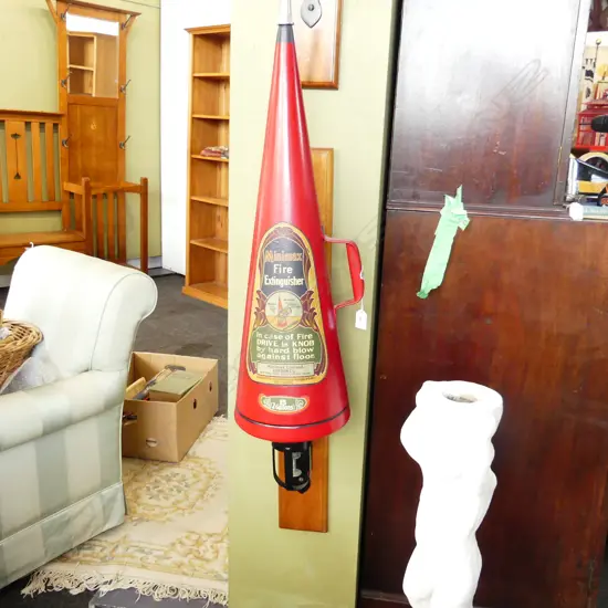 MINIMAX VINTAGE FIRE EXTINGUSHER & STAND  L710MM