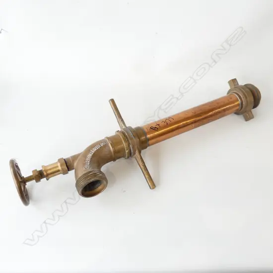 NZR NAPIER BRASS & COPPER FIREMANS STREET OUTLET  WATER FITTING  PIPE WITH ON OFF  WHEEL H820MM