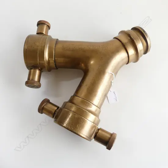 BRASS DOUBLE OUTLET FIREMANS WATER DUCT L320MM