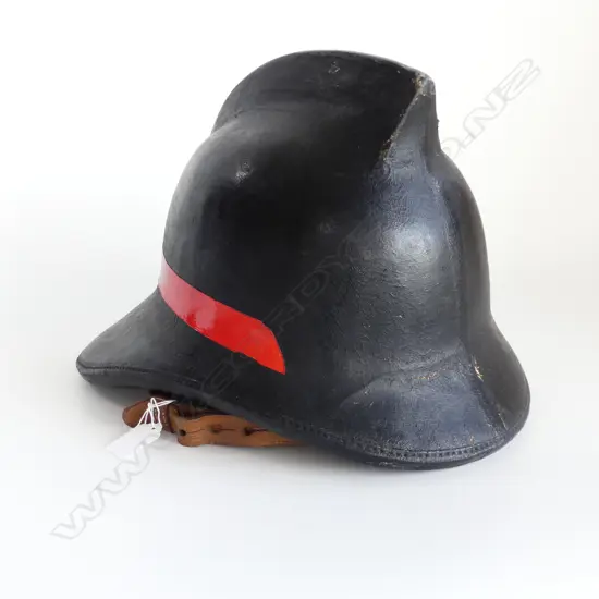 VINTAGE LEATHER FIREMANS HELMET H250MM