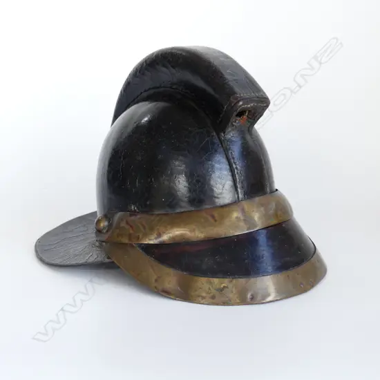 VINTAGE BRASS & LEATHER FIREMANS HELMET H230MM