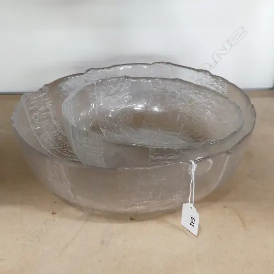 SET 2 LG GRADUATED KOSTA BODA STYLE GLASS BOWLS, DIA 320, 245mm