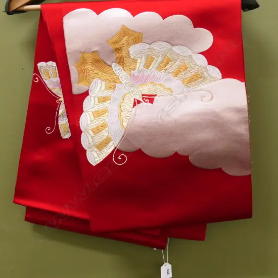 VINTAGE JAPANESE SILK OBI STRIKING RED WITH BUTTERFLY PATTERN L.3500mm