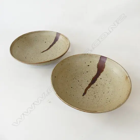 PR JAPANESE STUDIO POTTERY BOWLS (1 AF) 255mm dia