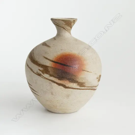 AGATE LAWRENCE EWING OVOID VASE INCISED 'LE' MARK H. 155mm