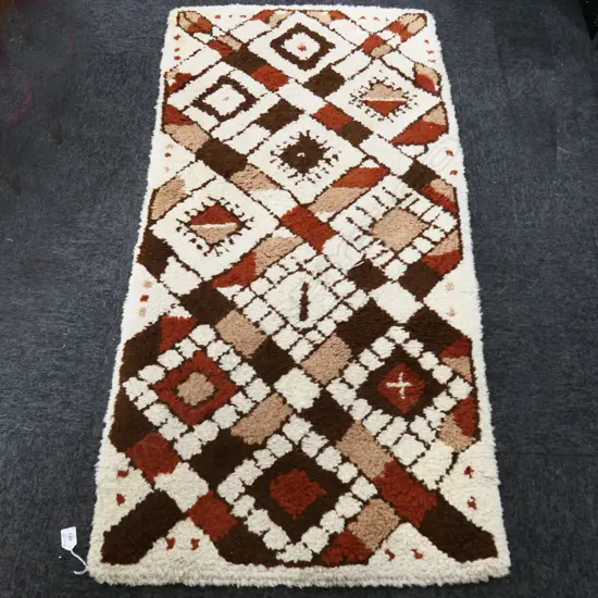 RETRO HAND KNOTTED WOOL RUG 1440x700mm