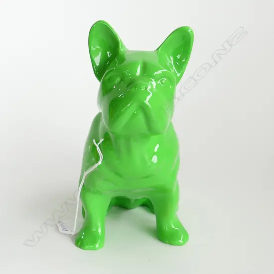 GREEN RESIN BULL DOG H.200mm