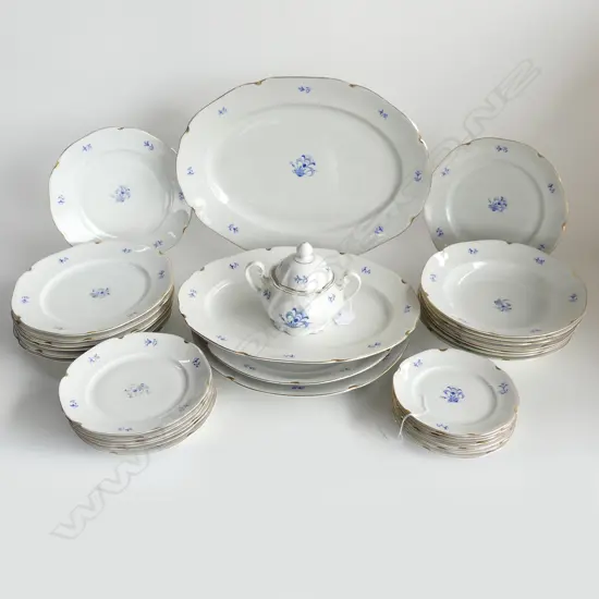MEISSEN BLUE & WHITE PART DINNER SERVICE, PLATES, BOWLS, SERVING DISHES ETC.. 49 PCS