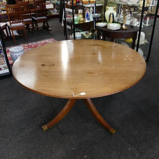 REGENCY STYLE TILT TOP MAHOGANY TABLE 1380mm dia
