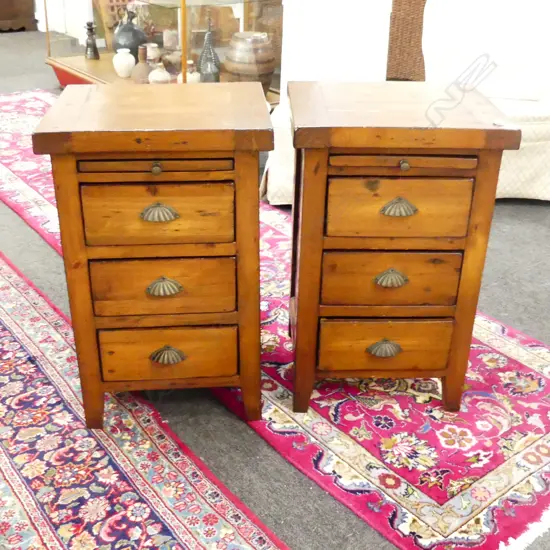 PR BEDSIDE DRAWERS w. BRUSH SLIDE 445x400x695mm