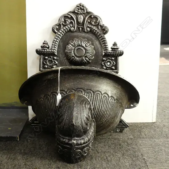 CAST IRON 3 PCE WALL MOUNTED FOUNTAIN