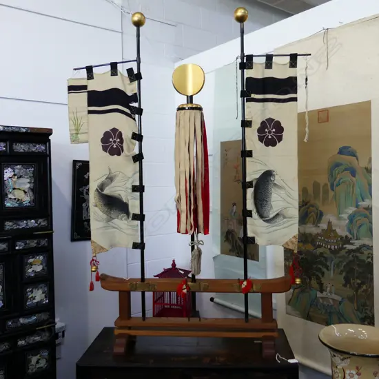 OLD SAMURAI BANNER DISPLAY H1380 W100mm. Elm black lacquered & gilded. Painted fabric