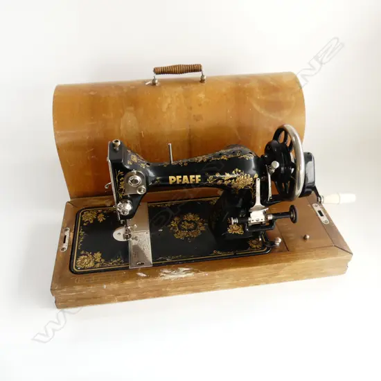 VINTAGE 'PFAFF' SEWING MACHINE, CASED W.545mm