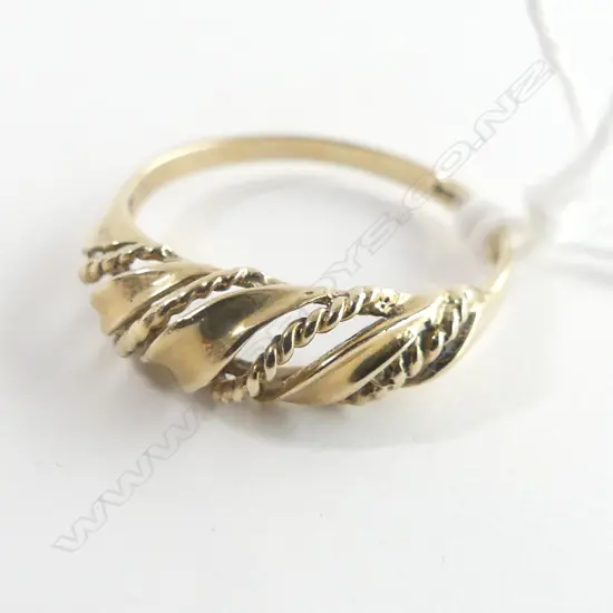 375 GOLD TWIST RING 1.58GMS SIZE N