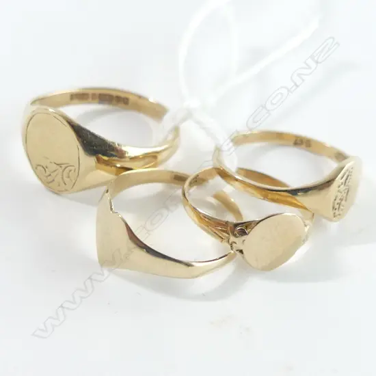 4 9CT GOLD SIGNET RINGS 4.13GMS SMALL SIZES