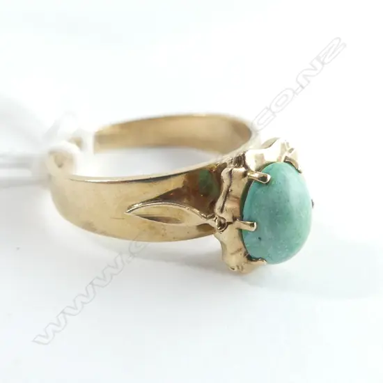 9CT GOLD &  TURQUOISE (?) RING 3.33GMS SIZE N A/F