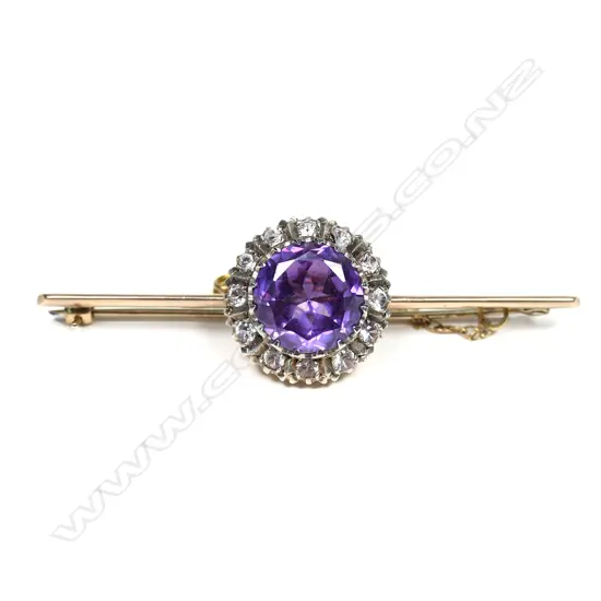 A vintage 9ct gold imitation amethyst and paste bar brooch,