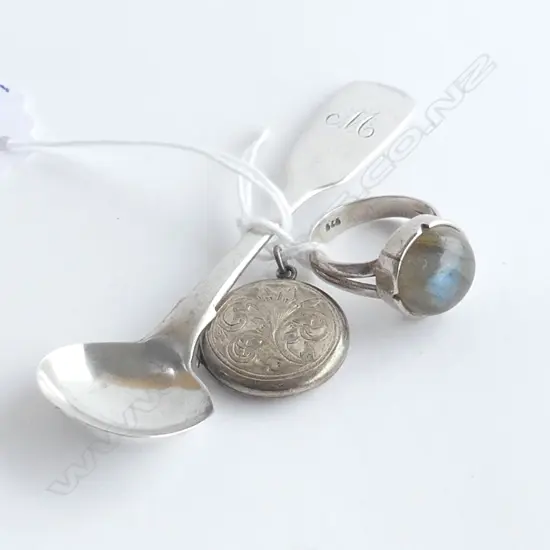 3 SILVER PCES: RING + LOCKET + SALT SPOON