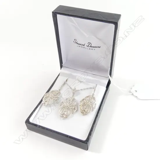 925 SILVER PENDANT & DROP EARRING SET 9.26GMS