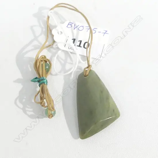 POUNAMU (GREENSTONE) SM TOKI PENDANT ON CORD