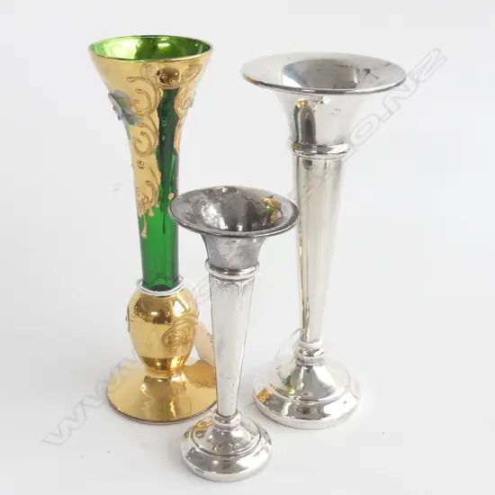 3 BUD VASES; 2 STG SILVER (H150MM) & GREEN & GOLD VENETIAN GLASS (H155MM)
