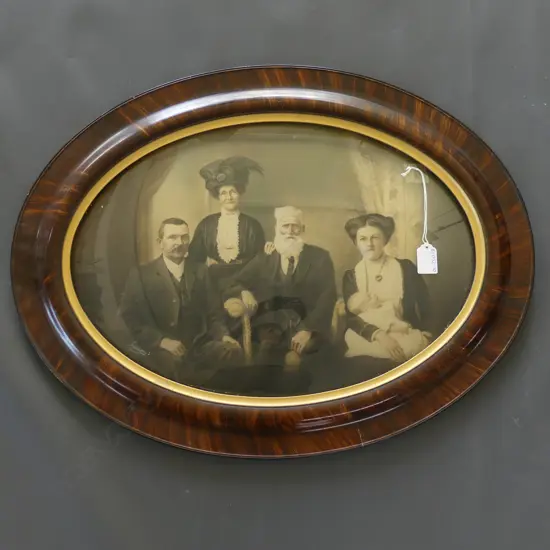 OLD B&W FAMILY PORTRAIT (LATE 1800'S) WITH WALNUT STYLE FRAME & DOME GLASS 625 X 420MM (INLC FRAME)